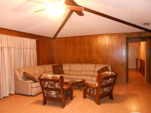 Alla's Historical Bed And Breakfast, Spa And Cabana