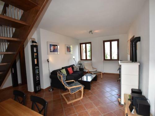 Spacious Apartment In Belvedere Langhe With Terrace
