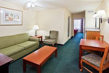 Hotel Country Inn & Suites Hiram