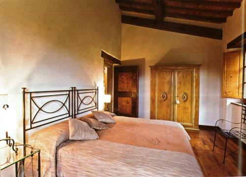 Castel Focognano Villa Sleeps 9 Pool Wifi