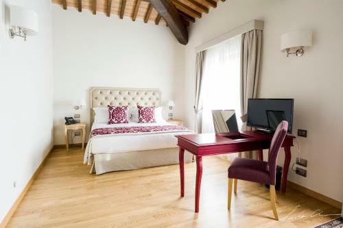 Hotel Borgo La Chiaracia Resort & Spa