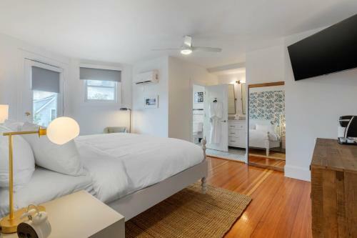 Ocean Rose Motel - Narragansett