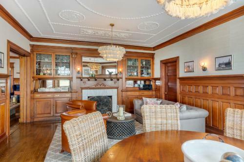 Ocean Rose Motel - Narragansett