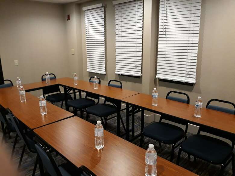 Holiday Inn Express Hotel Pittsburgh-north/harmarville