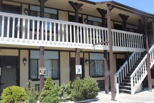 Posada Jim Butler Inn & Suites