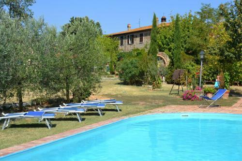 Le Casine-perignano-spinelli Apartment Sleeps 9