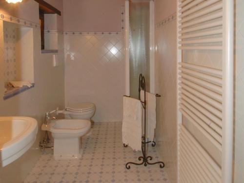 Spacious Villa In Cortona Tuscany With Swimming Pool