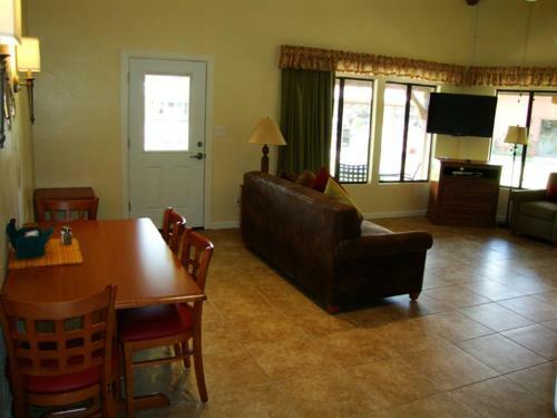 Hotel Roundhouse Resort, A Vri Resort