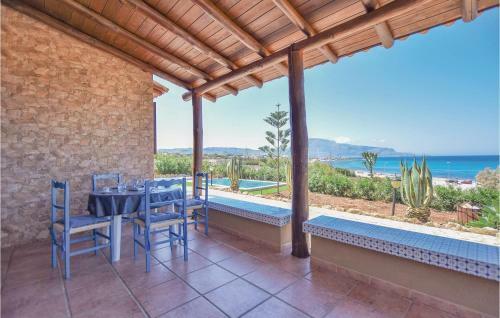 Four-bedroom Holiday Home In Custonaci