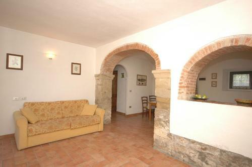Dicomano Apartment Sleeps 6 Pool