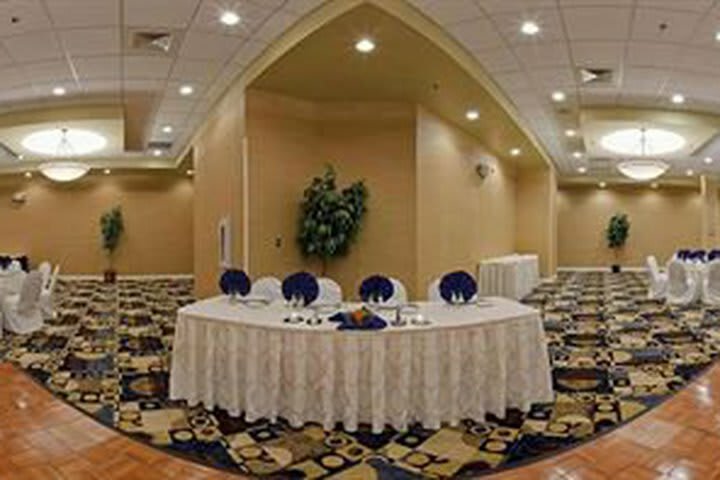 Hotel Holiday Inn Springfield South-enfield Ct