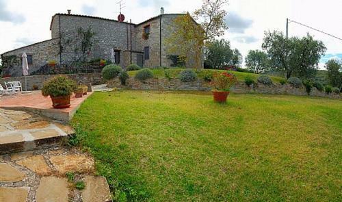 Piazza Al Serchio Villa Sleeps 4 Pool Wifi