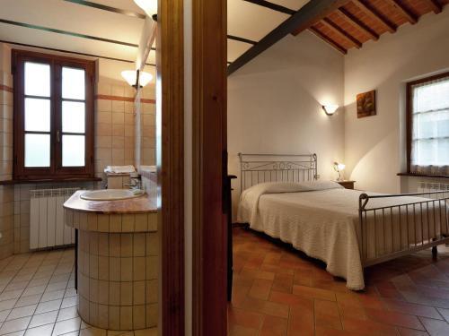 Tranquil Home In Foiano Della Chiana With Terrace