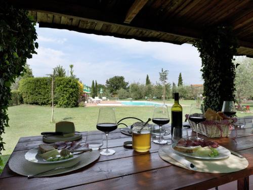 Tranquil Home In Foiano Della Chiana With Terrace