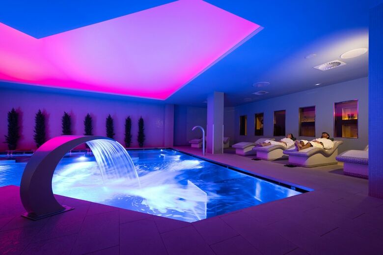 Grand Plaza Hotel & Wellness