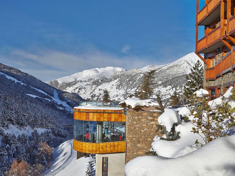 Sport Hotel Village