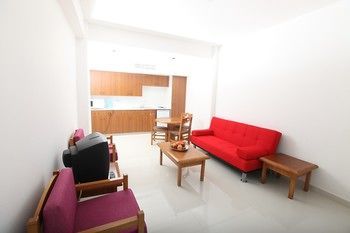 Anastasia Hotel(.)