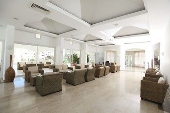 Anastasia Hotel(.)
