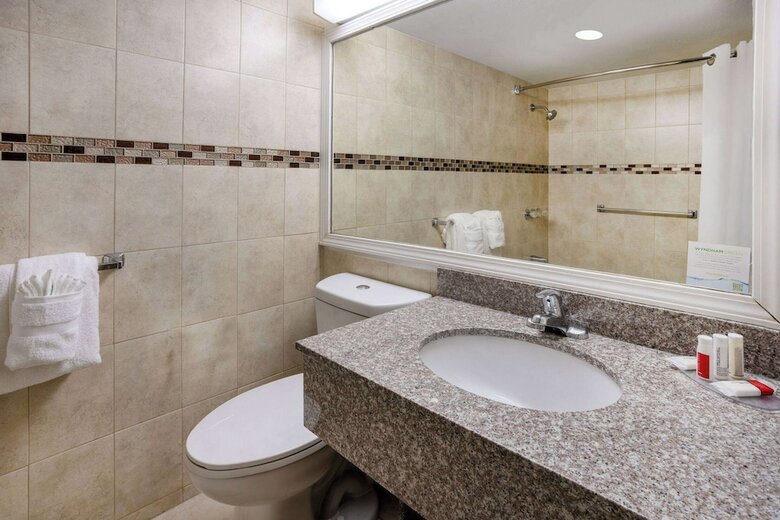 Hotel Ramada By Wyndham Rome - Verona