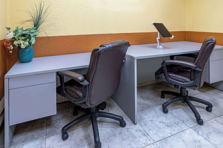 Hotel Ramada By Wyndham Rome - Verona