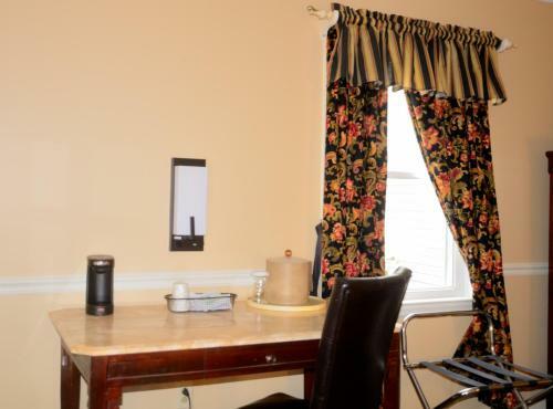 Hotel Four Seasons Country Inn