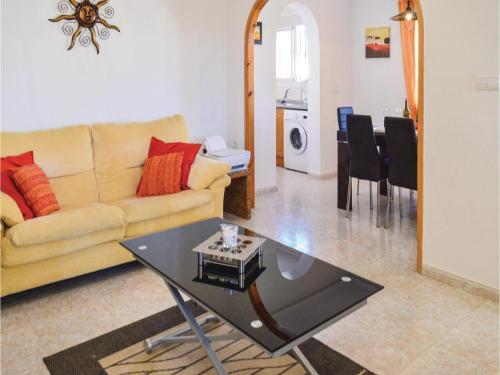 Three-bedroom House In Camposol