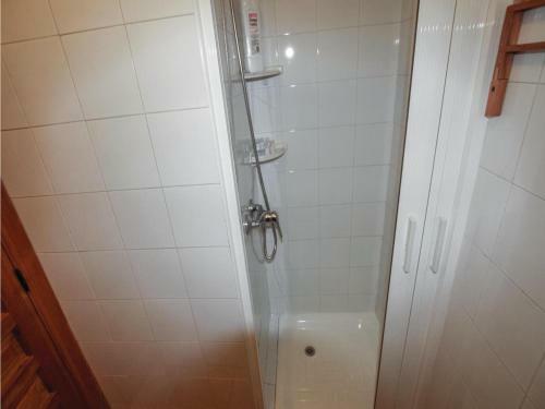 Two-bedroom Holiday Home In Gebas