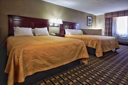 Hotel Econolodge Inn & Suites
