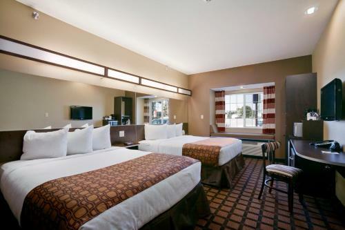 Hotel Microtel Inn & Suites