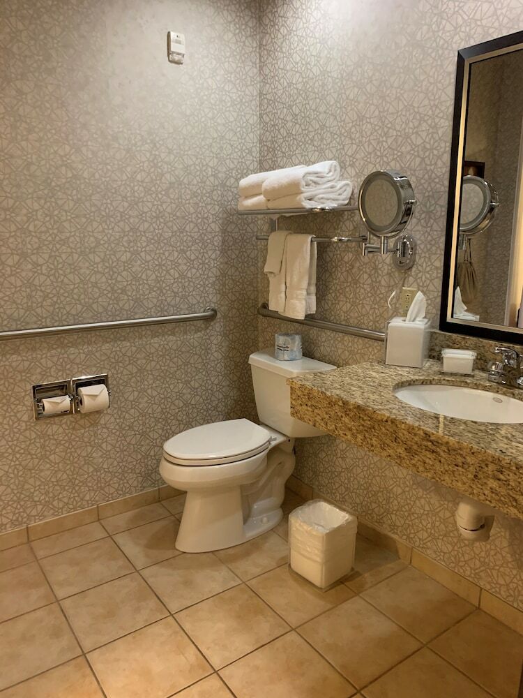 Best Western Premier Bridgewood Hotel Resort