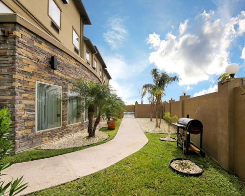 Hotel Comfort Inn & Suites Donna