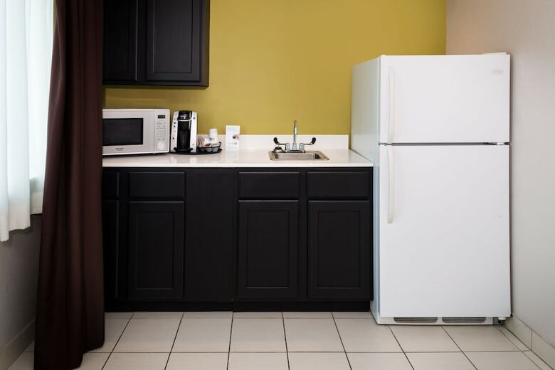 Holiday Inn Express Hotel & Suites Bucyrus