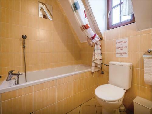 Three-bedroom Holiday Home In Liptovsky Trnovec