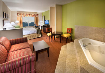 Holiday Inn Express Hotel & Suites Minden