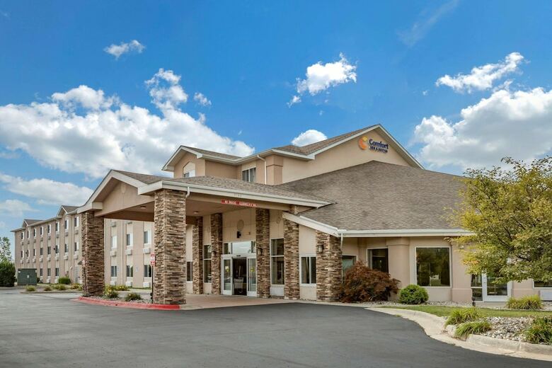 Hotel Comfort Inn & Suites Dimondale