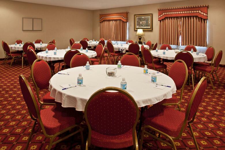 Hotel Holiday Inn Express Kendallville