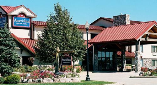 Hotel Americinn Lodge And Suites - Oswego