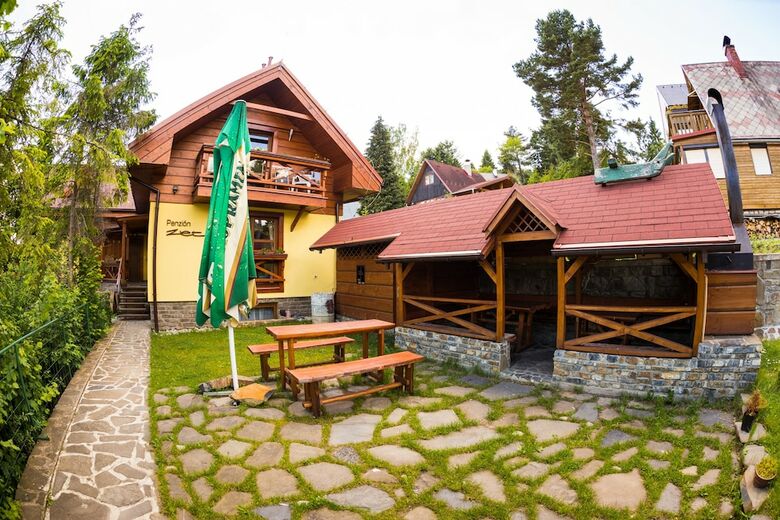 Hostal Penzion Zet