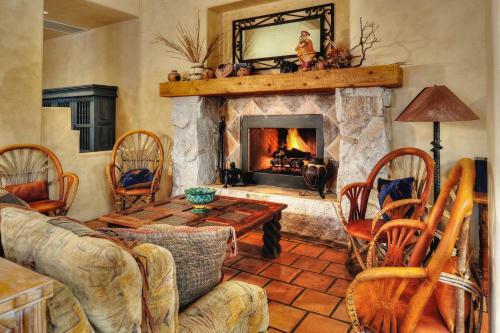 Hotel Rancho Manana Resort