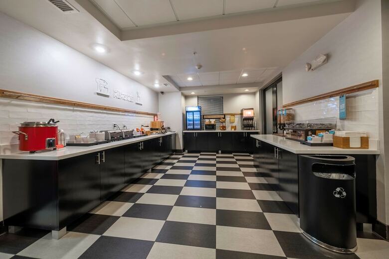 Hotel Hampton Inn & Suites Dupont