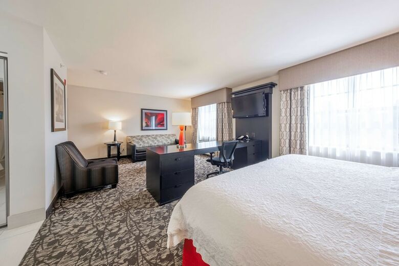 Hotel Hampton Inn & Suites Dupont