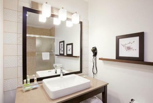 Hotel Country Inn & Suites Chippewa Falls