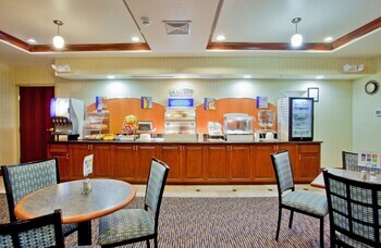 Holiday Inn Express Hotel & Suites Exmore-eastern Shore