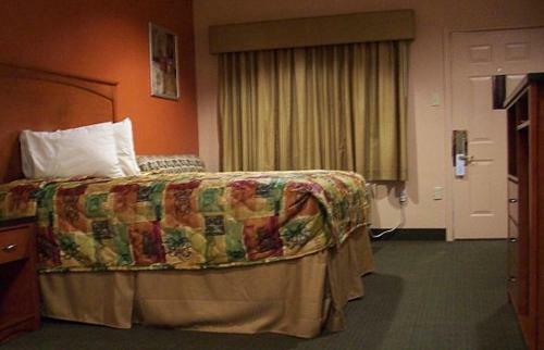 Motel Budgetel Inn And Suites