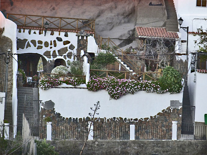 Casa Cueva Las Margaritas