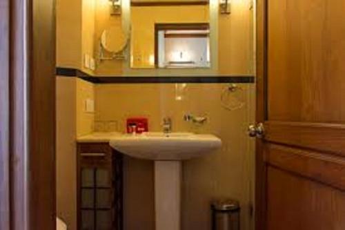 Nani Hotel