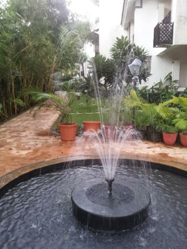 Apartamento Surya Suites @ Riviera Foothills