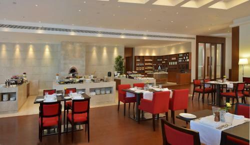 Hotel Park Plaza Chandigarh Zirakpur