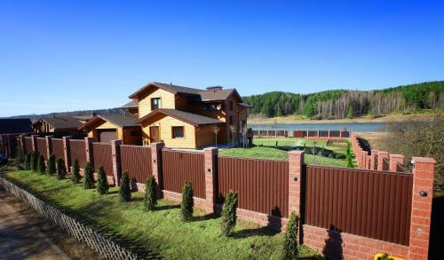 Vip Raubichi Holiday Home