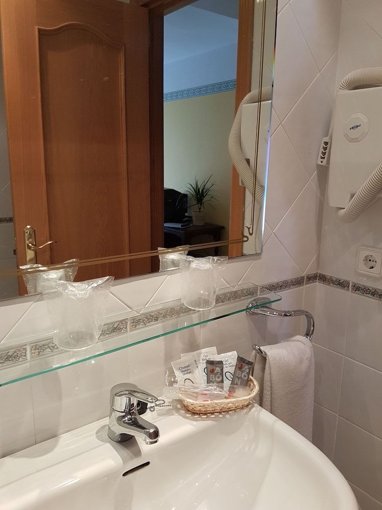 Albergue Hotel-residencia Alvargonz�lez